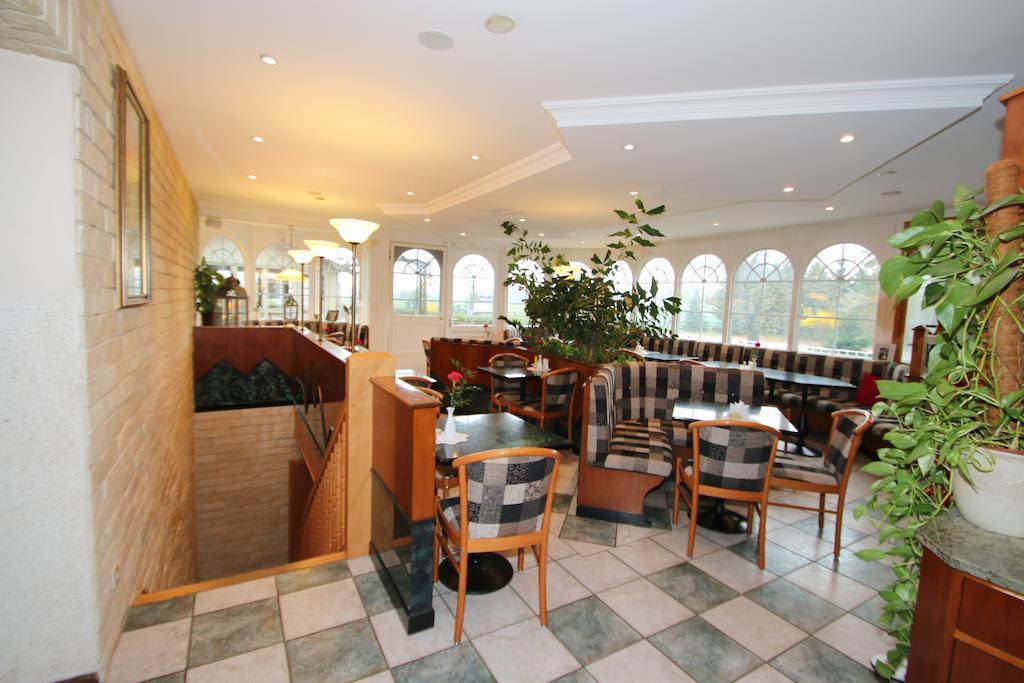 Hotel -Winterfelder Hof Apenburg-Winterfeld Bagian luar foto